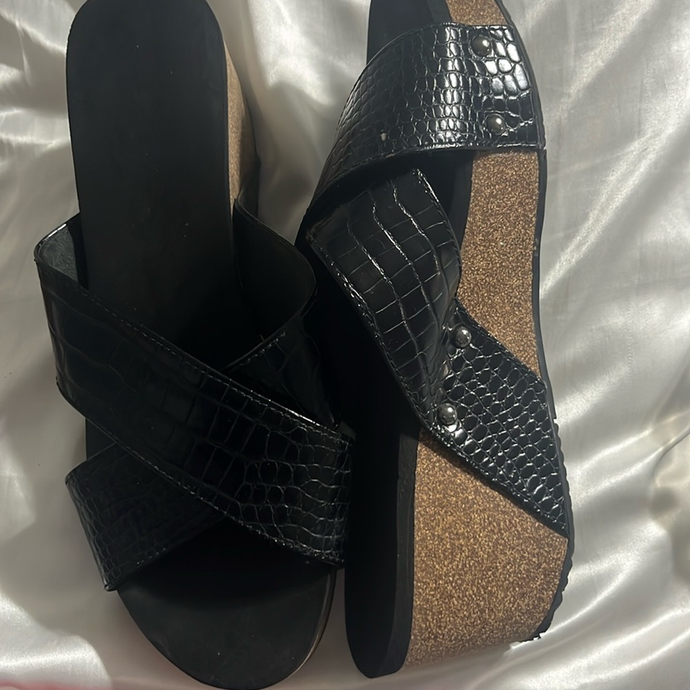 Black Volatile Croc Print Wedges, Sz 10